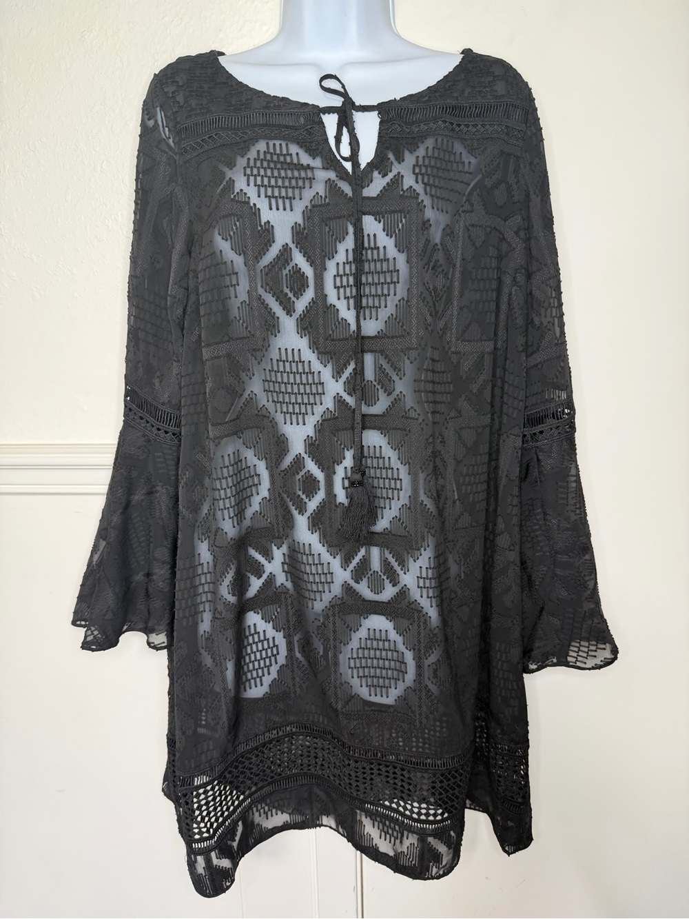Floreat Anthropologie Black Crochet-Trim Tie-Neck Blouse size 10 new with tag